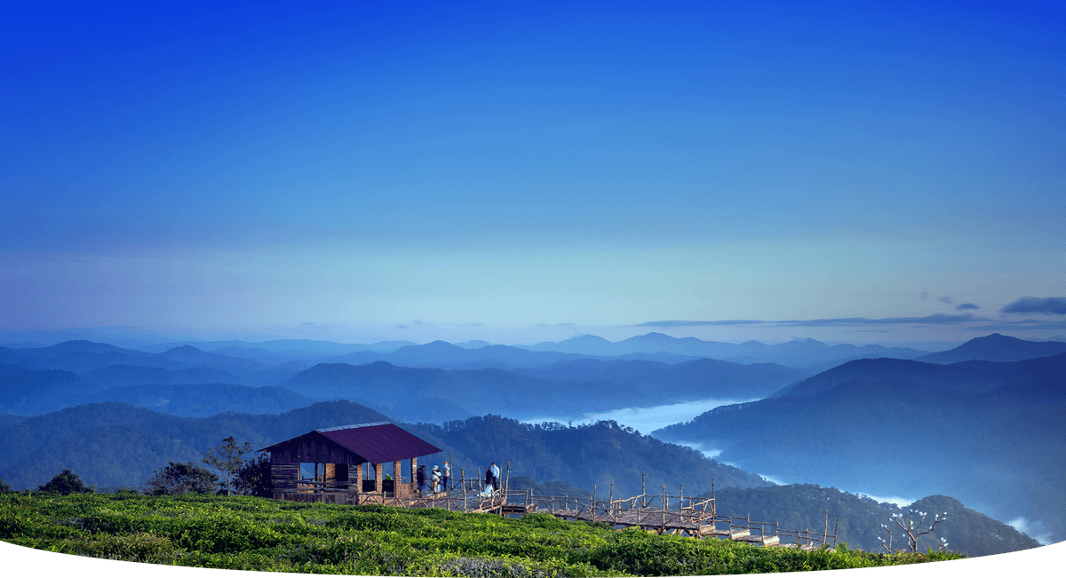 Scenic Himalayan valley viewpoint at sunrise, Himachal Pradesh